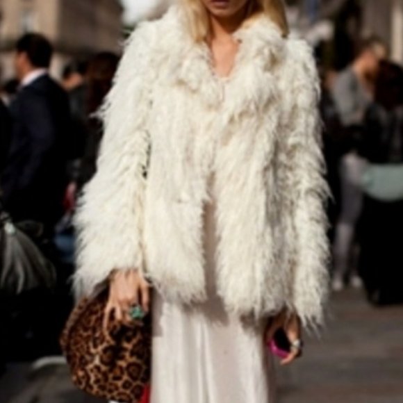 Free People Jackets & Blazers - Free people almost famous  Ivory Faux fur jacket Small